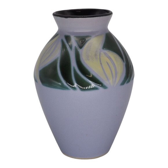 Vintage Japanese Tulip Vase Hand Painted Blue Yellow Green - Picture 3 of 6